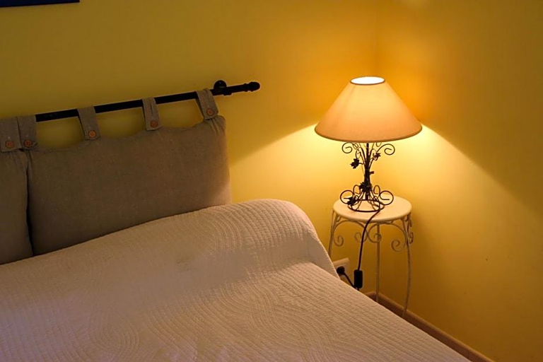Room 3, Le Provenvßal, Var