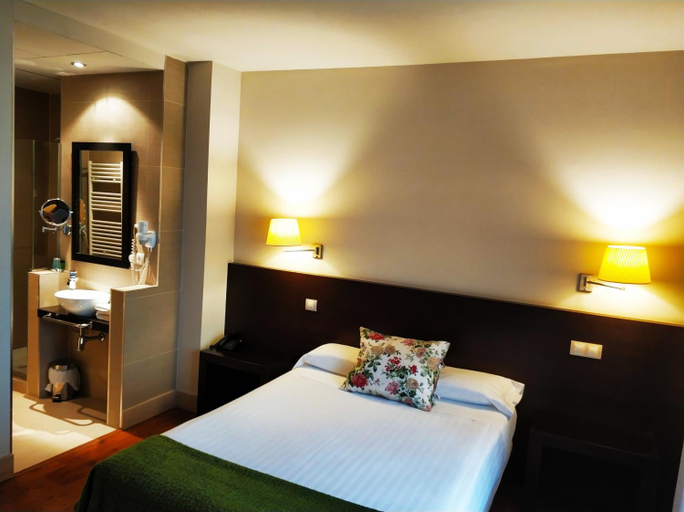 Bedroom 3, Hotel Puerta Del Arco, Valladolid