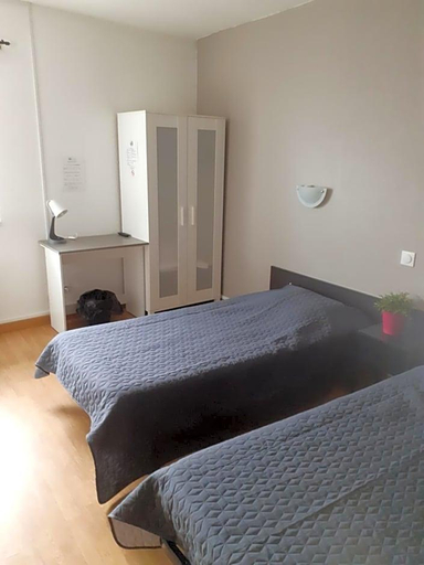Bedroom 3, Hotel Restaurant La Cuis In, Nord