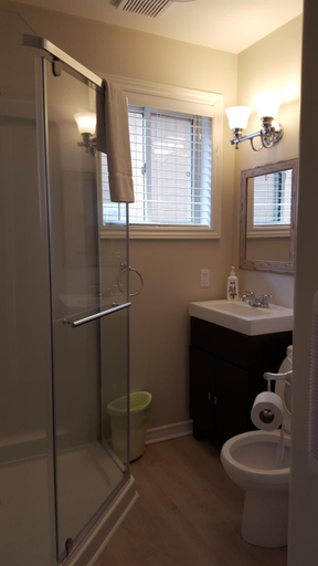 Bathroom 4, Ogopogo Resort, Haliburton