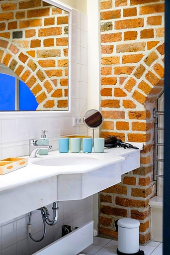 Bathroom 5, Einzigartig Das Kleine Hotel Im Wasserviertel, Lüneburg