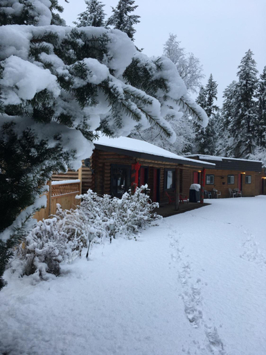 General view 3, Overlook Inn Cabins, Thompson-Nicola