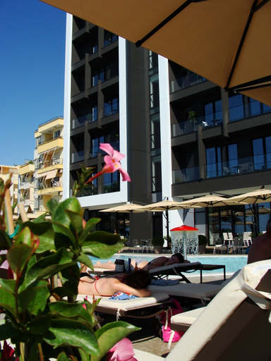 Pool 3, Supreme Hotel, Kavajës