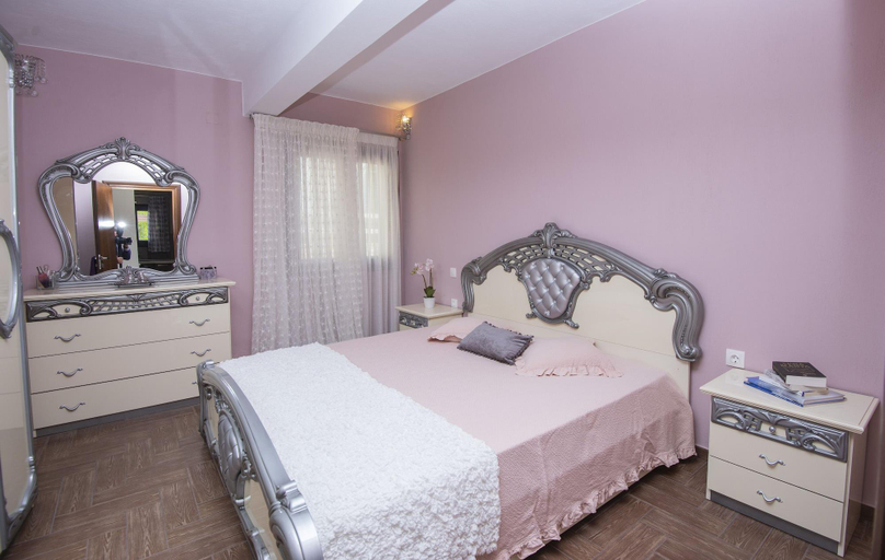Room 4, Agnantema Villas, Thessaly