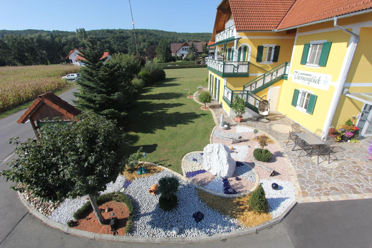 Exterior & Views 1, Hotel Garni Thermenglv Ck, Jennersdorf