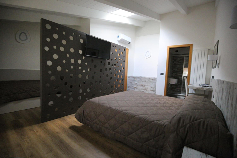 Bedroom 3, Albergo Antica Locanda, Bergamo