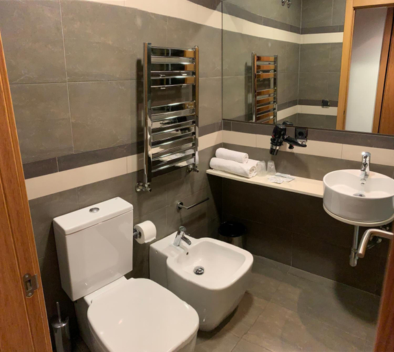 Bathroom 4, La Suite Hotel, Pontevedra