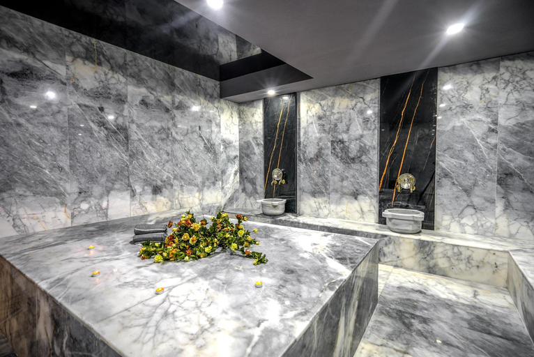 Bathroom 3, Lupo Libero, Antalya