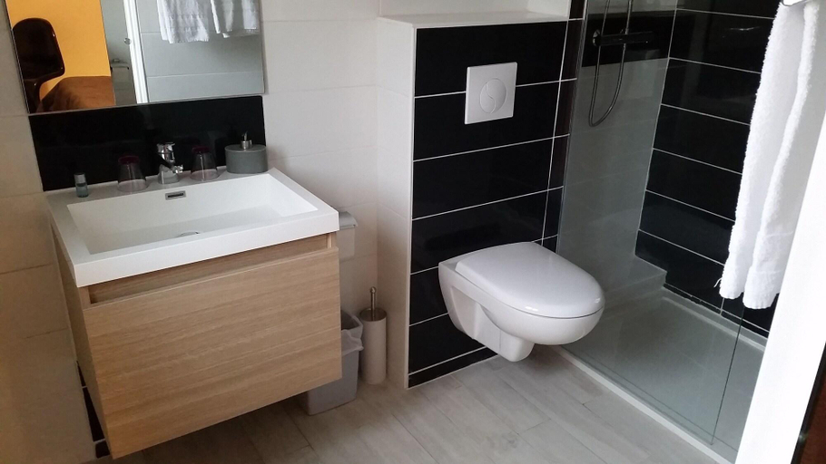 Bathroom 3, Auberge Des Toquã©s, Alpes-Maritimes