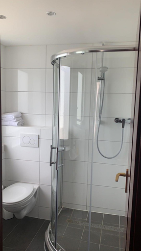 Bathroom 3, Meerbuscher Hof, Rhein-Kreis Neuss