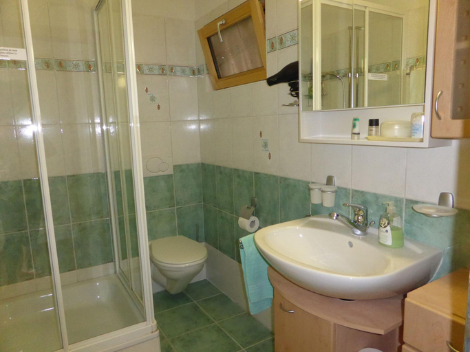 Bathroom 3, B&B Les Acacias, Entremont