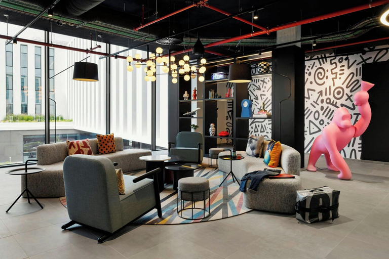 Public Area 3, Moxy Alfragide Lisboa, Amadora