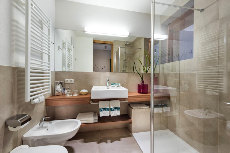 Bathroom 4, Aktiv Relax Hotel Hubertus, Bolzano