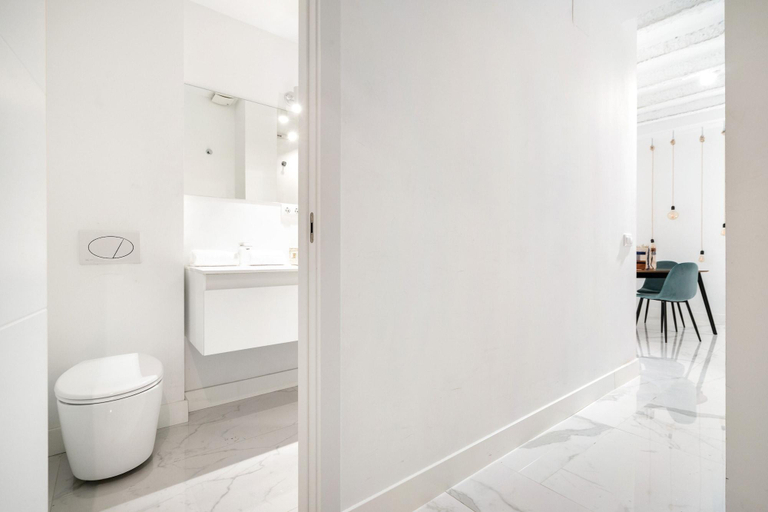 Room 4, Dobohomes D14, Madrid