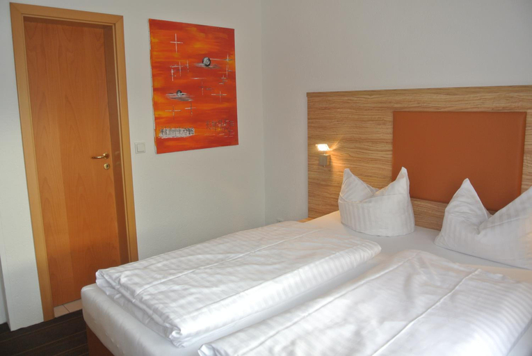 Bedroom 1, Hotel Art Ambiente, Hagen
