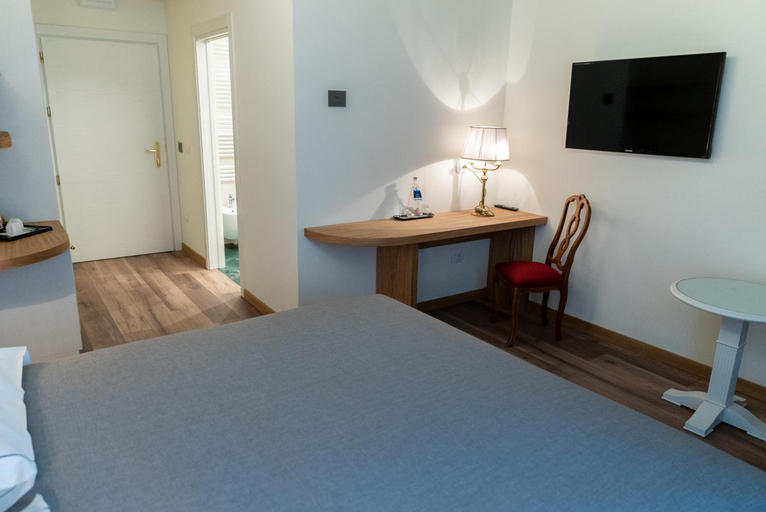 Bedroom 4, Cristallo Club, Brescia