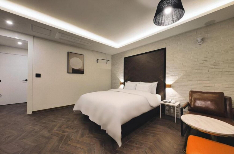 Bedroom 4, Arden Hotel, Cheonan