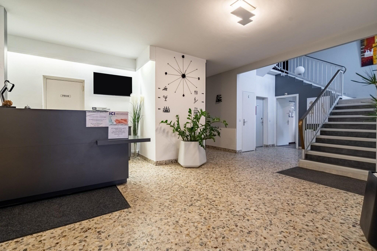 Public Area 2, Hôtel Vulcain, Loire