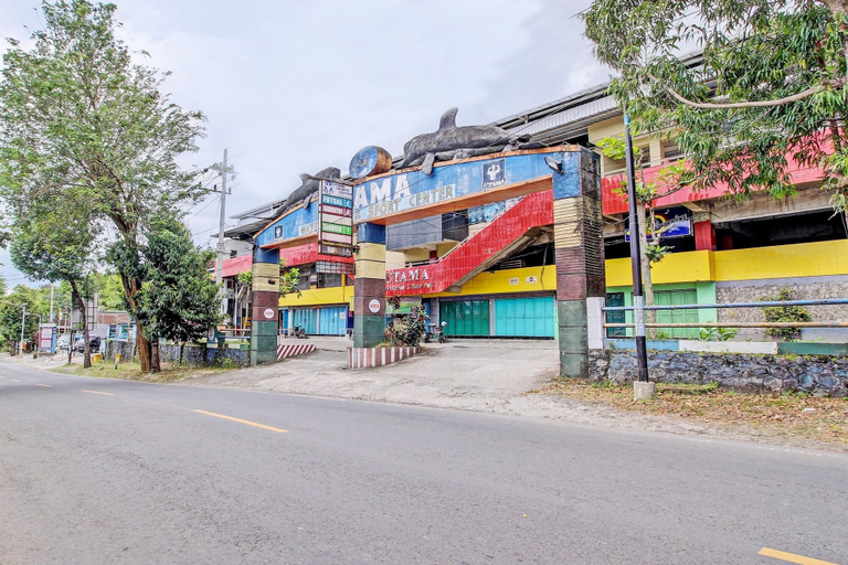 General view 3, Oyo Life 92032 Utama Hotel & Karaoke, Trenggalek