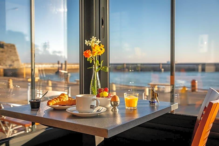 Food & Drinks 5, Hotel Atlantique, Morbihan