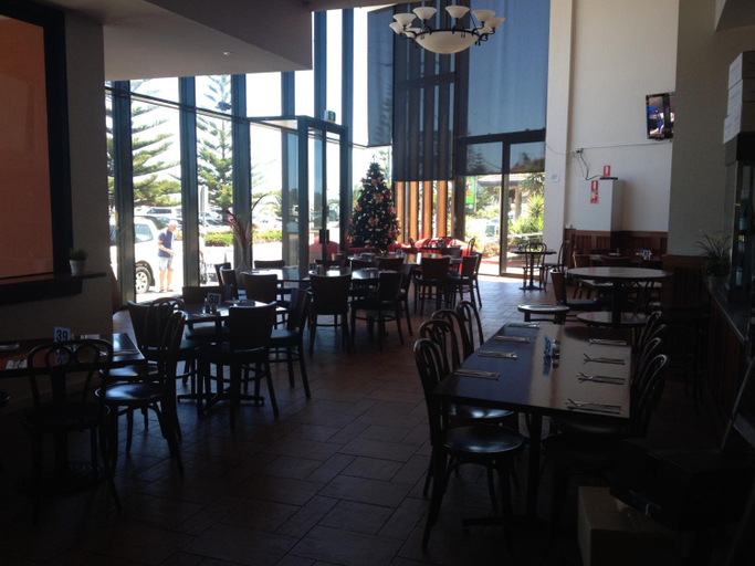 Food & Drinks 5, The Central Hotel Motel Lakes Entrance, E. Gippsland - Bairnsdale