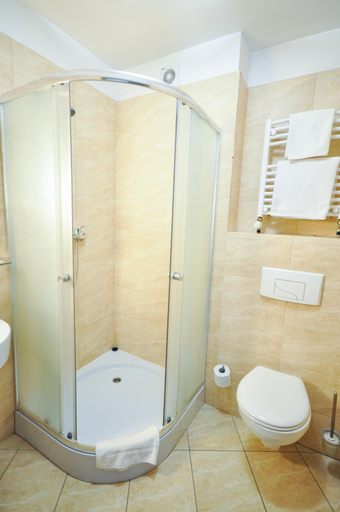 Bathroom 4, Hotel Trzy Owiaty Spa Wellness Rajska Wyspa, Gliwice City
