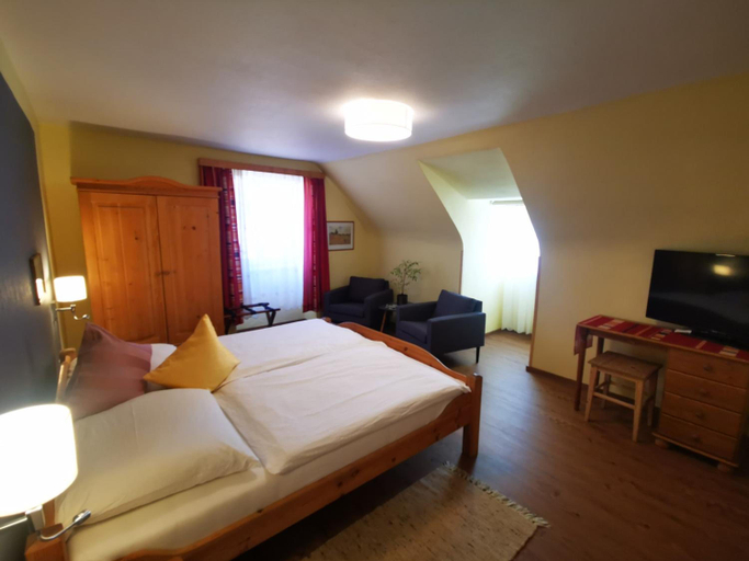Bedroom 3, Gasthof Zur Sonne, Graz Umgebung