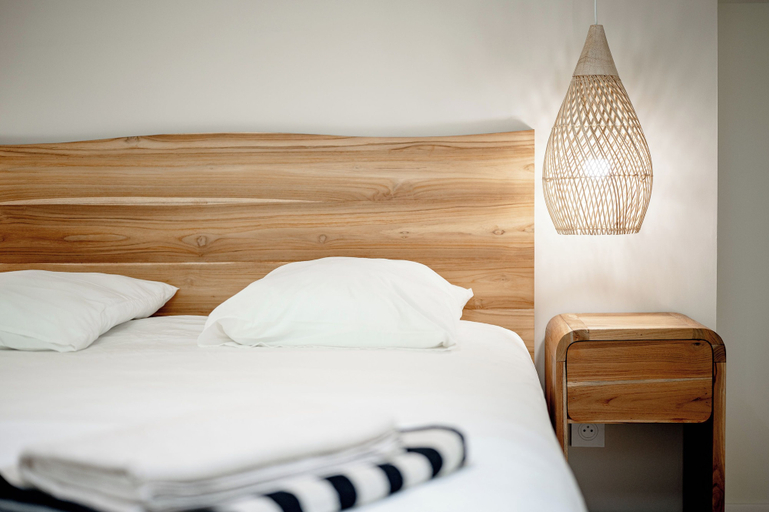 Room 5, Le Chai de Canteloup, Gironde