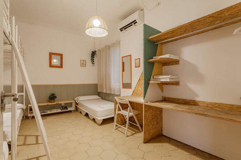 General view 3, Bird House, Barcelona