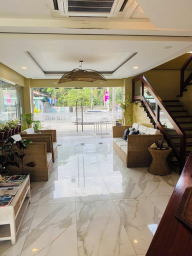 Public Area 2, Hotel Herencia 625, Daraga