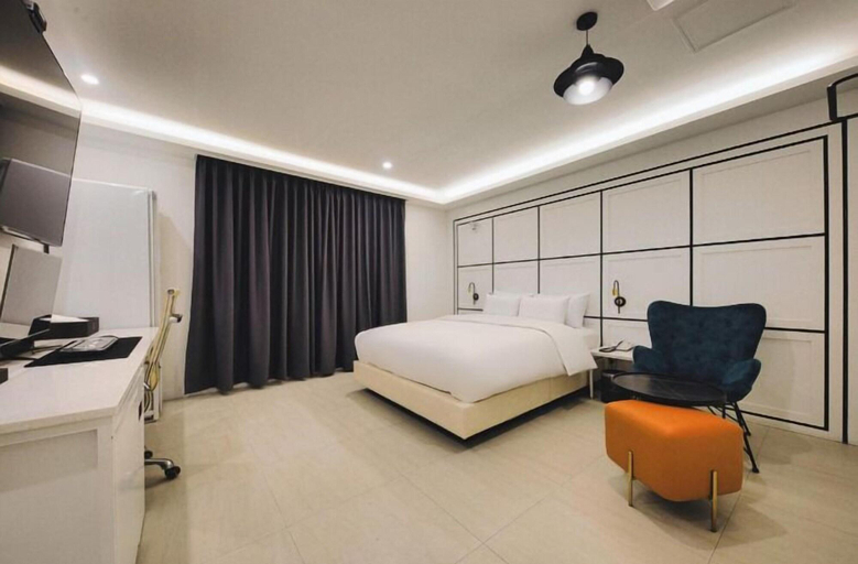 Bedroom 5, Arden Hotel, Cheonan