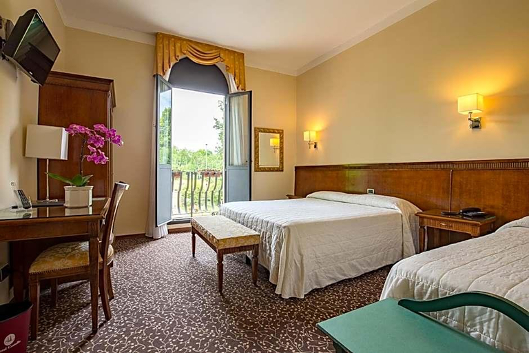 Bedroom 1, Hotel Castello, Modena