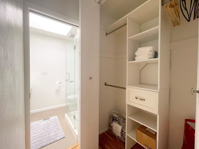 Room 4, Spacious 5B 2 5ba House I 4 Free Driveway Parking, San Francisco