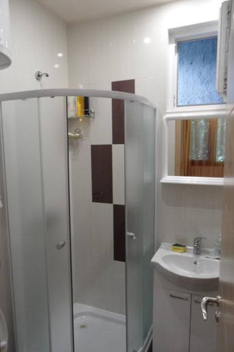 Bathroom 3, Hostel Oasis, Belgrade