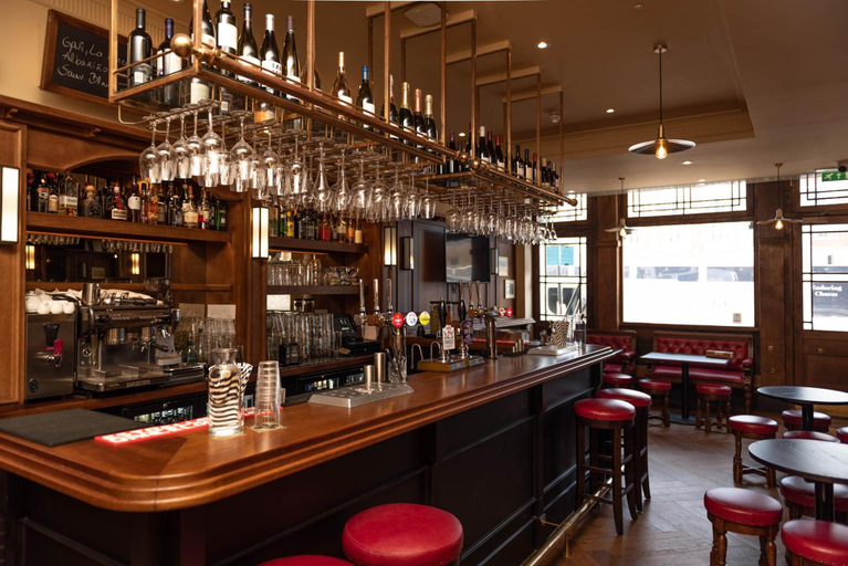 Food & Drinks, Gunmakers, London