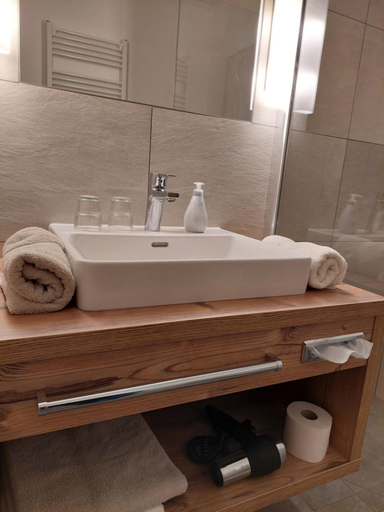 Bathroom 4, Landhaus Gerber, Reutte