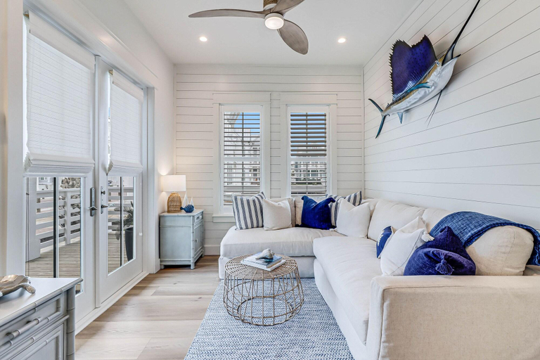 Room 3, Sail Away 560 Sou, Nueces