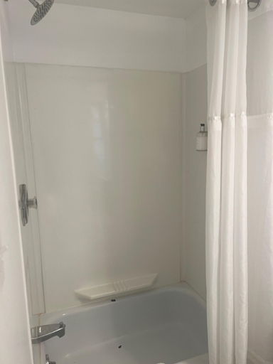 Bathroom 3, Hyannis Inn, Barnstable