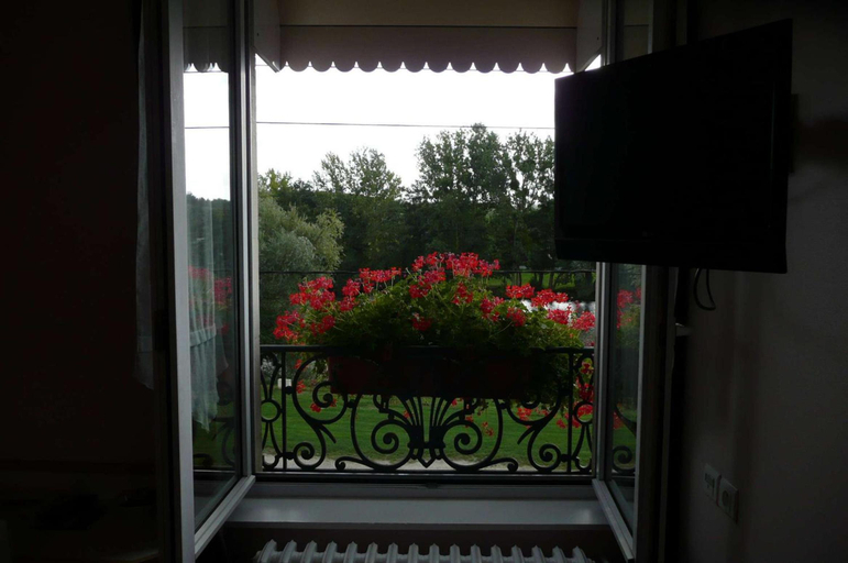 Exterior & Views 2, Hotel De L'oise, Oise