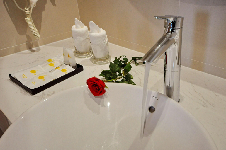 Room 4, Sunkiss Hotel, Nha Trang