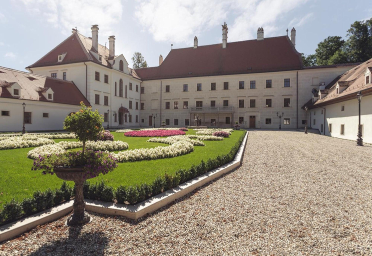 General view 2, Schloss Thalheim, Sankt Pölten Land