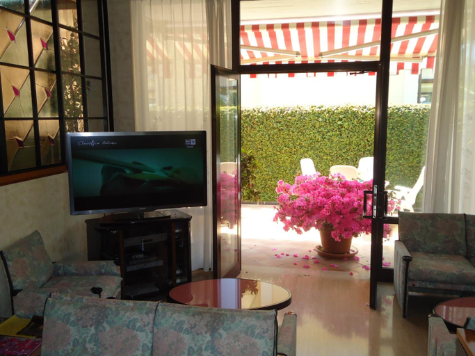 Exterior & Views 2, Hotel Matilde, Massa Carrara
