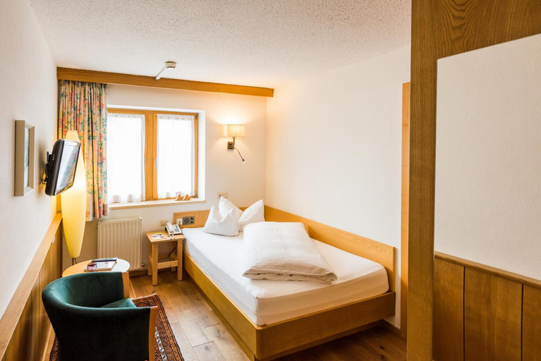 Bedroom 3, Hotel Walserberg, Bregenz