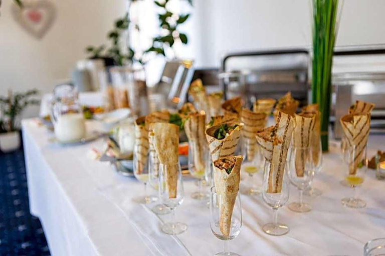 Food & Drinks