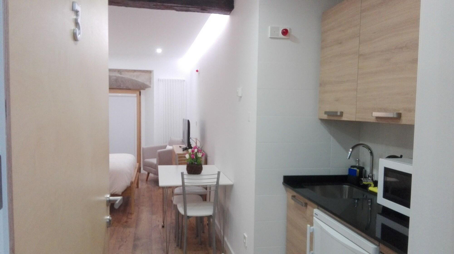 Room 2, Apartamentos Tura Sticos Los Picos, Cantabria