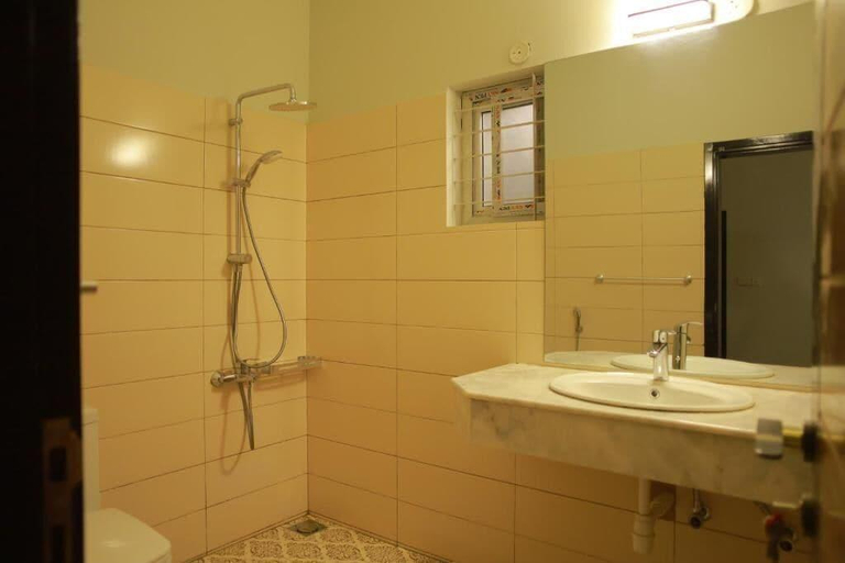 Bathroom 4, Sunset Bnb, Karachi