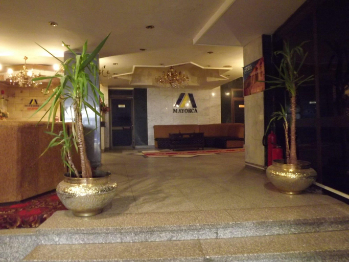 Public Area 3, Mayorca Hotel, Al-'Ajuzah