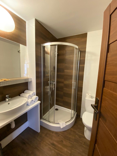 Bathroom 4, Hotel Constancja, Częstochowa City