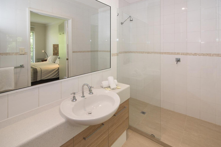 Bathroom 3, Bayshore Beachside Resort, Busselton