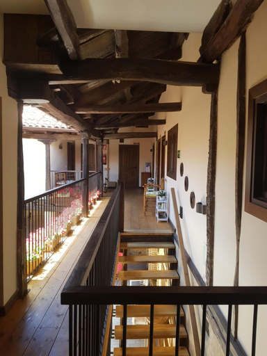 Public Area 2, Albergue El Encanto Hostel, León